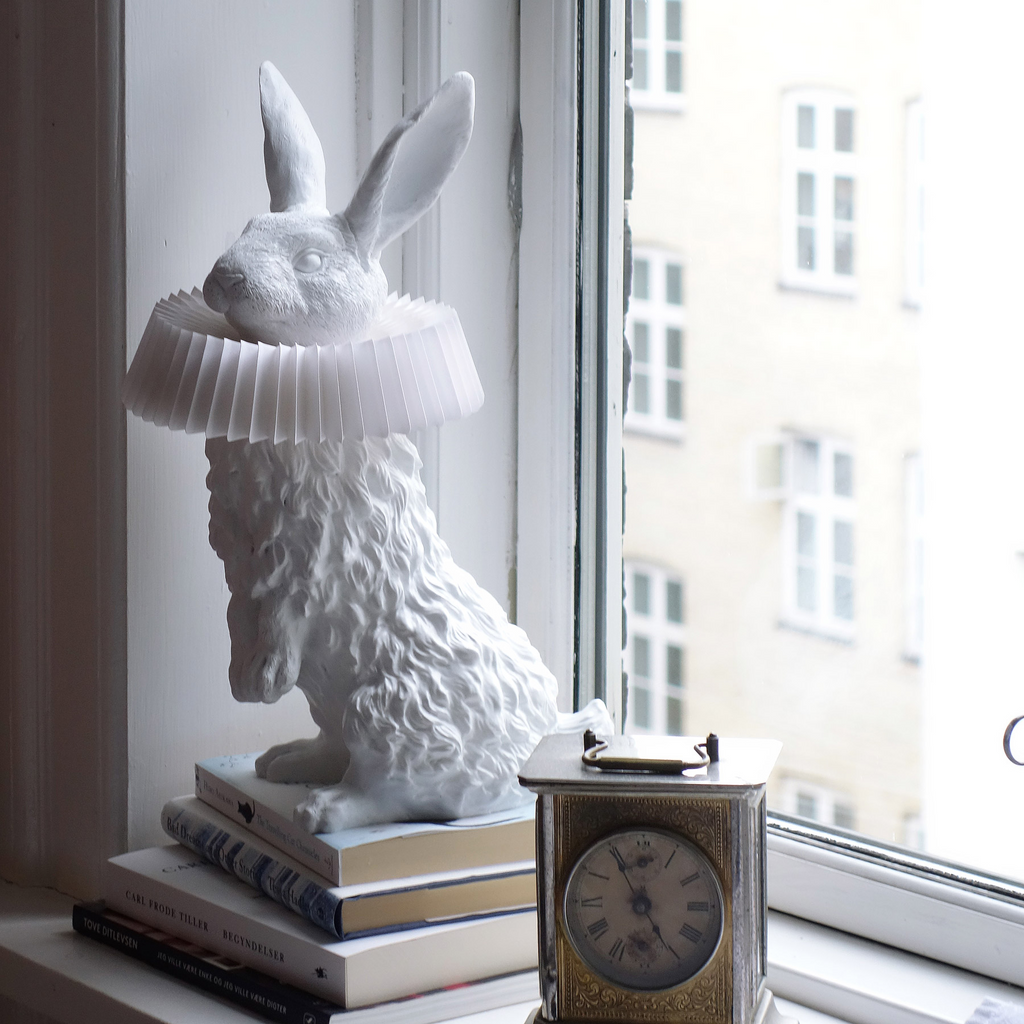 Eldaian Lampe de Table en Résine Ludique - Neutralighting