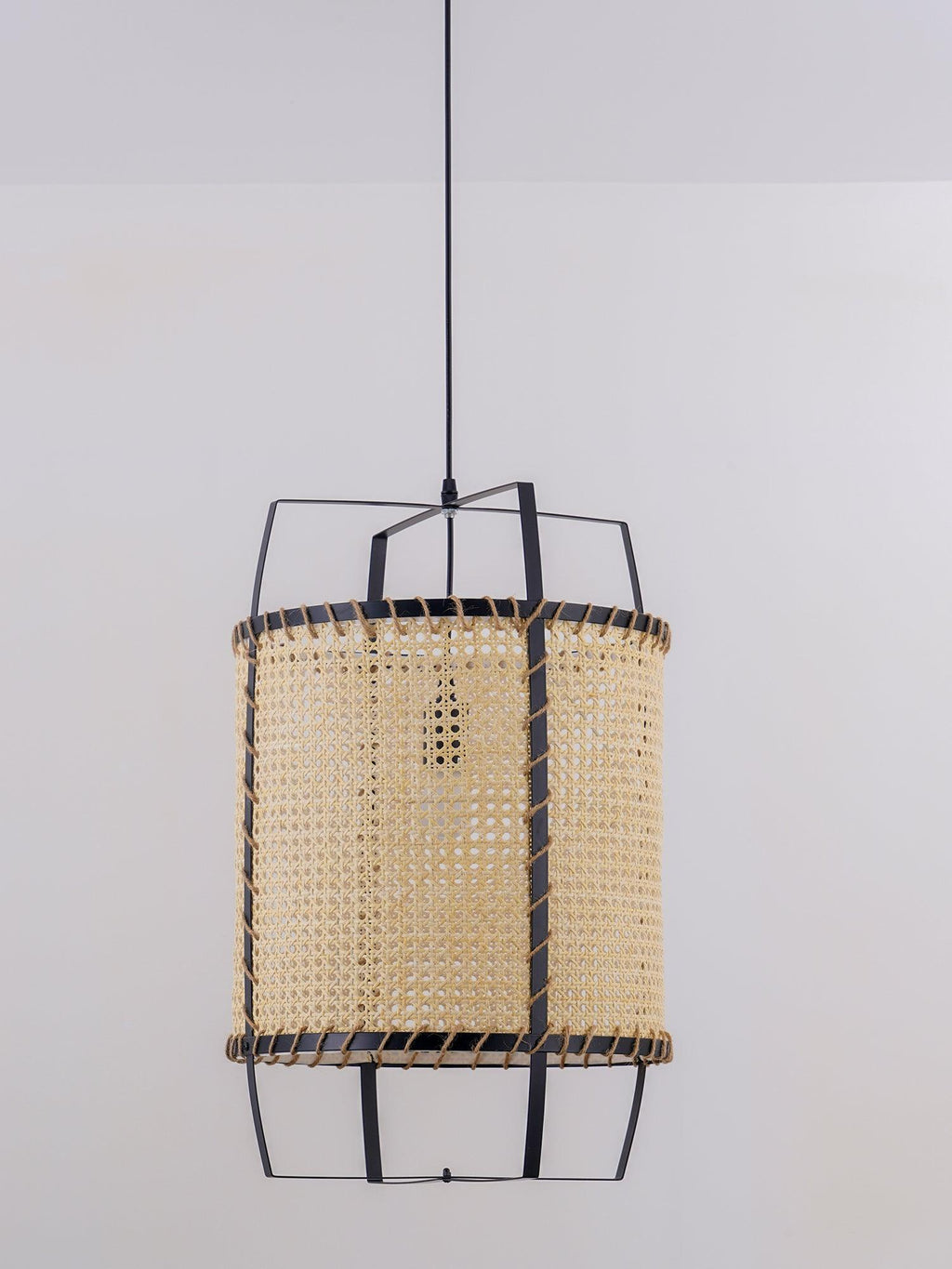 Solara PeSuspension Cadre en Rotin Canné Industriel - Neutralighting
