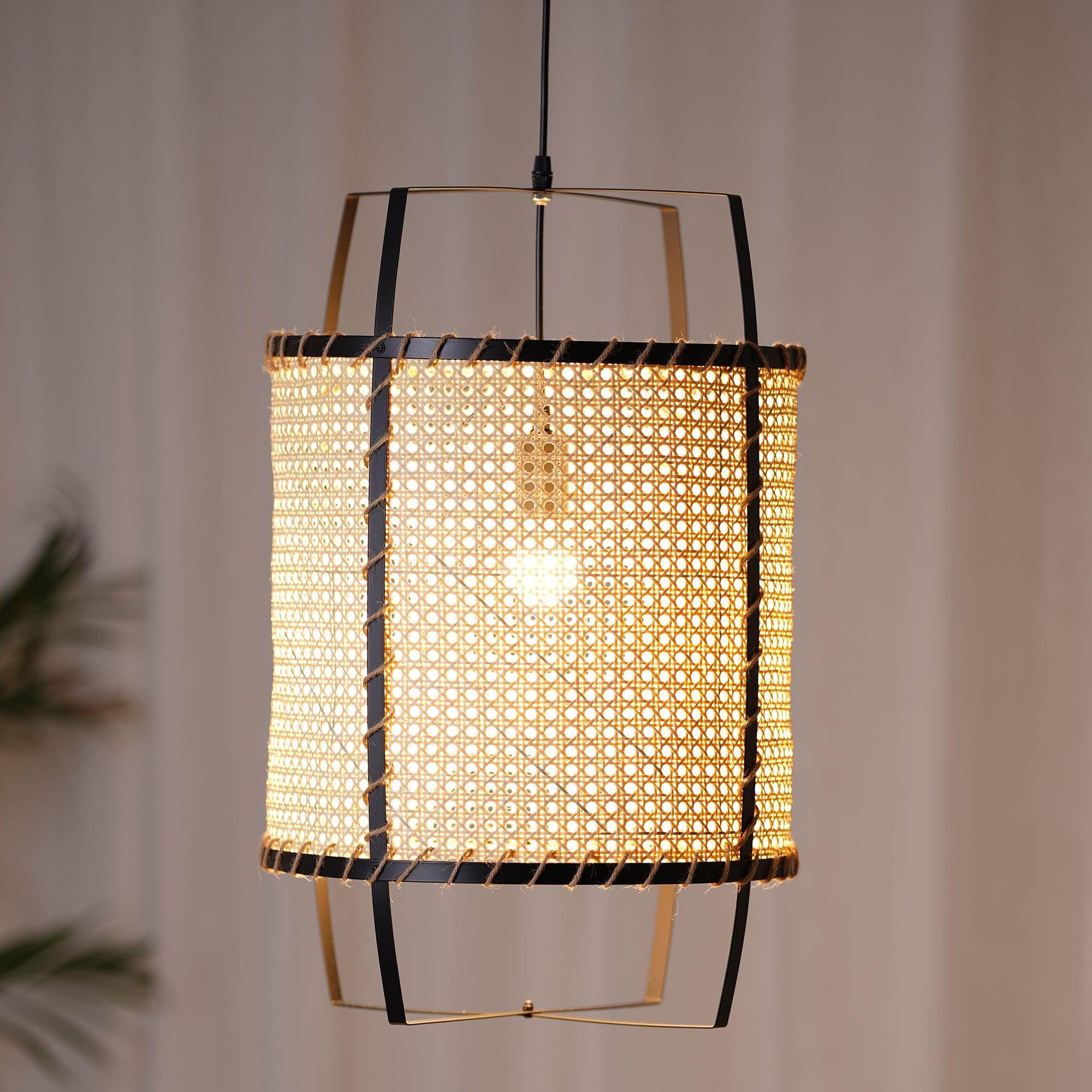 Solara PeSuspension Cadre en Rotin Canné Industriel - Neutralighting