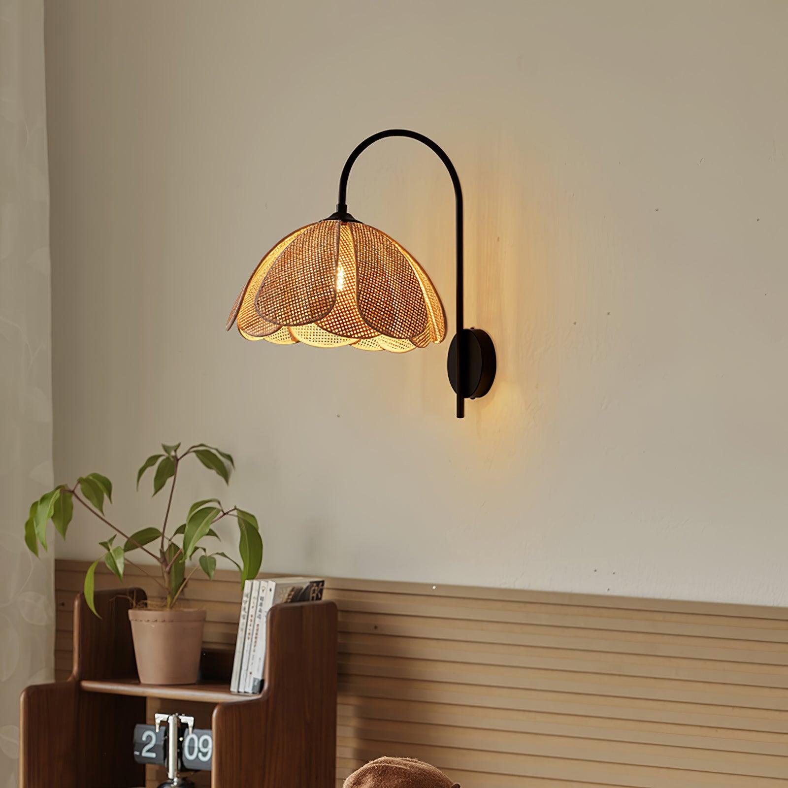Zevelia Applique Murale Rattan Pétale Naturel Élégance - Neutralighting