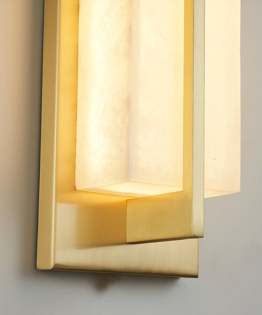 Caspian Applique Murale en Albâtre et Laiton - Neutralighting