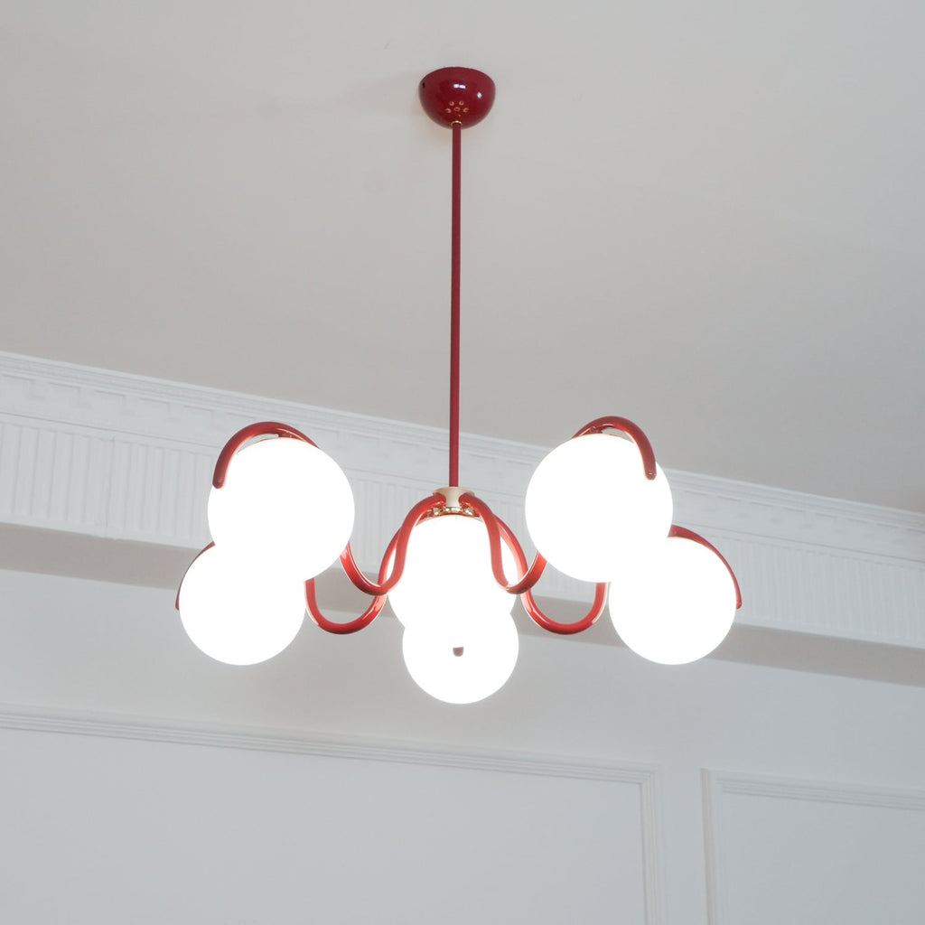 Lustra Chandelier en Verre Blanc avec Globes et Cadre Courbé - Neutralighting