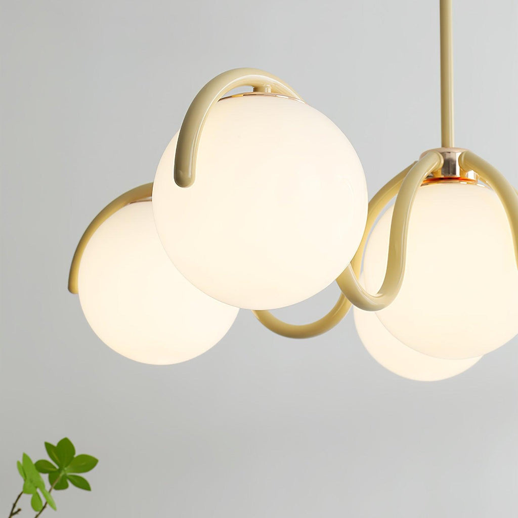 Lustra Chandelier en Verre Blanc avec Globes et Cadre Courbé - Neutralighting