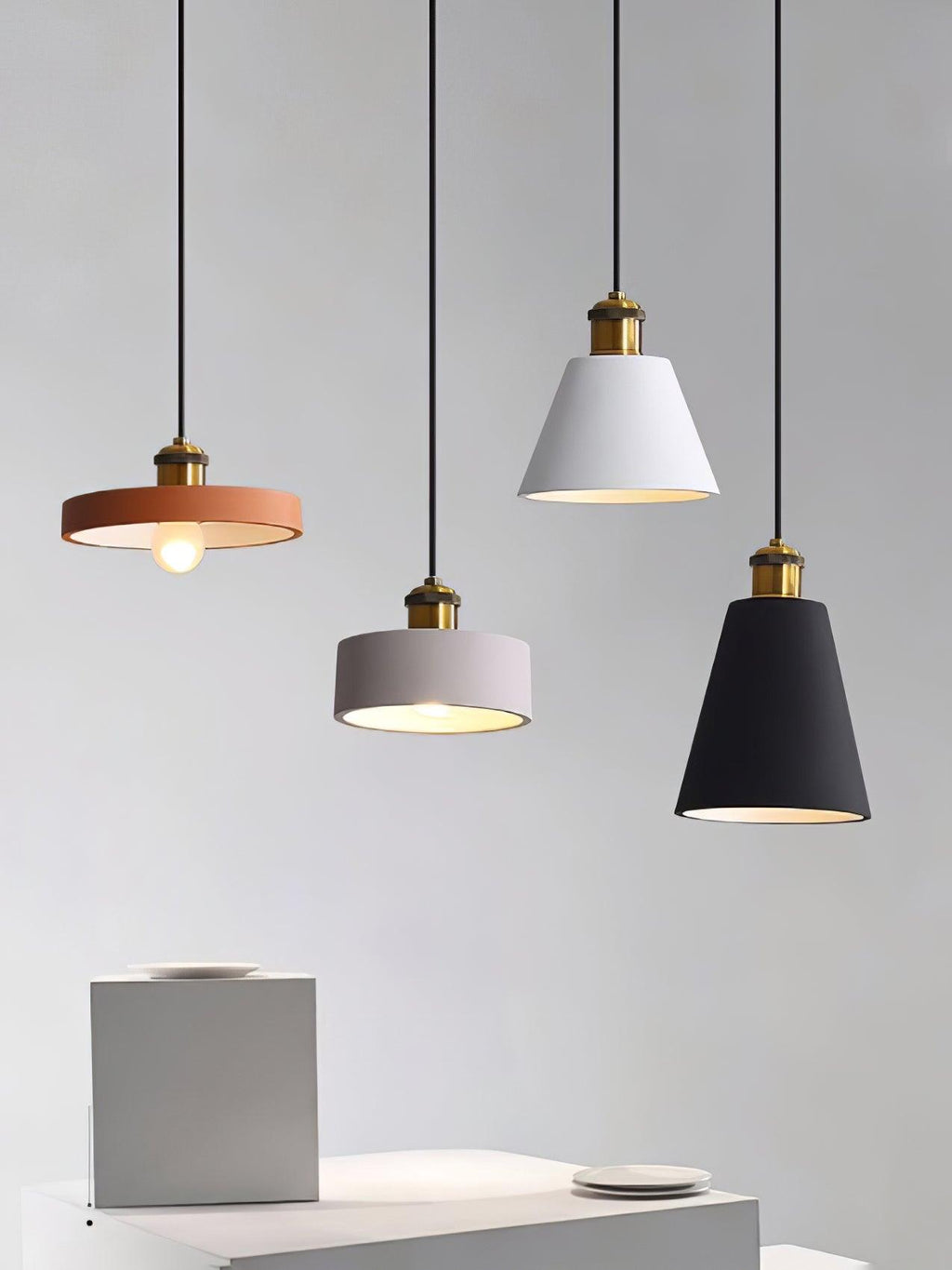 Trio Lampe Suspendue Industrielle en Résine - Neutralighting