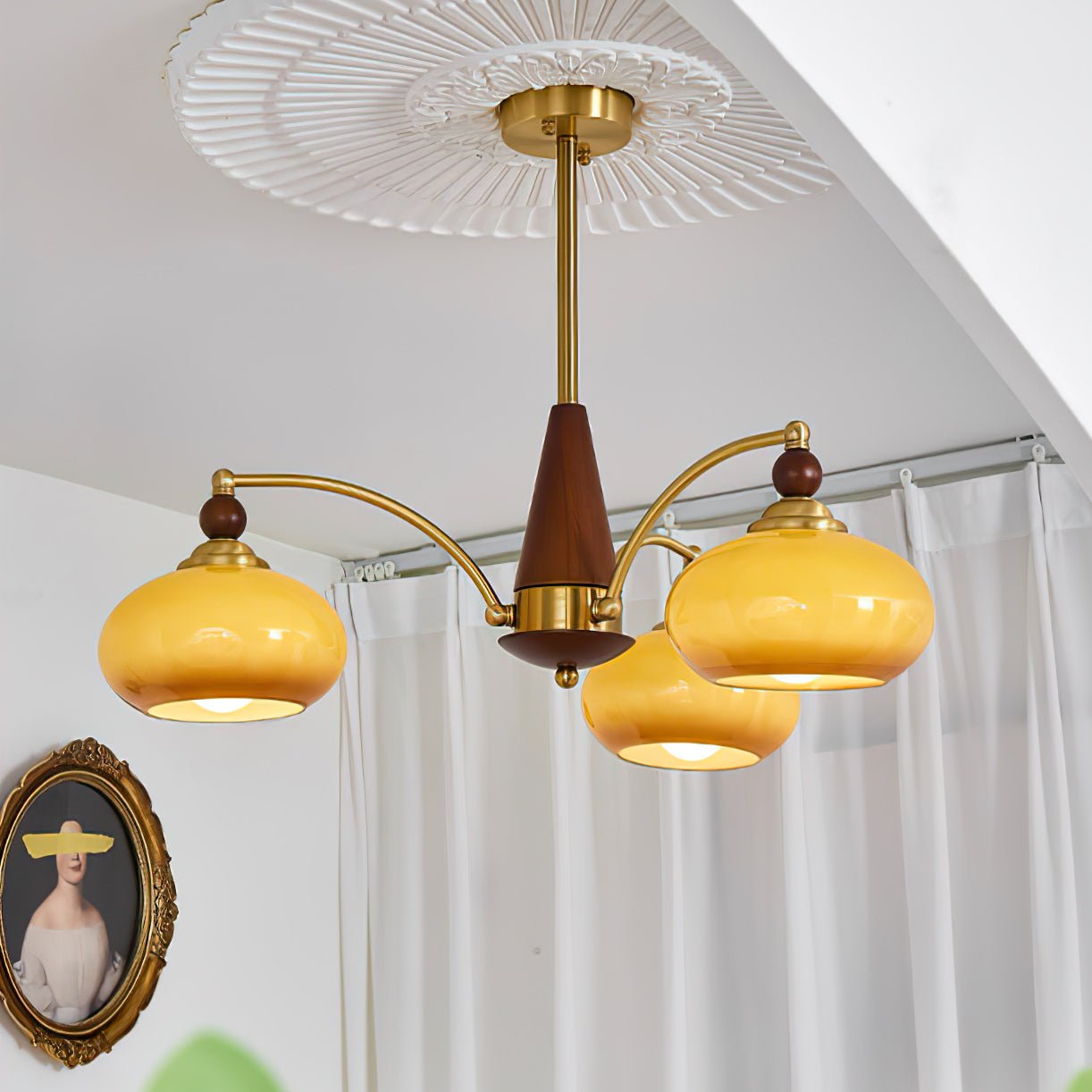 Lustra Suspension Rétro en Verre Jaune et Laiton - Neutralighting