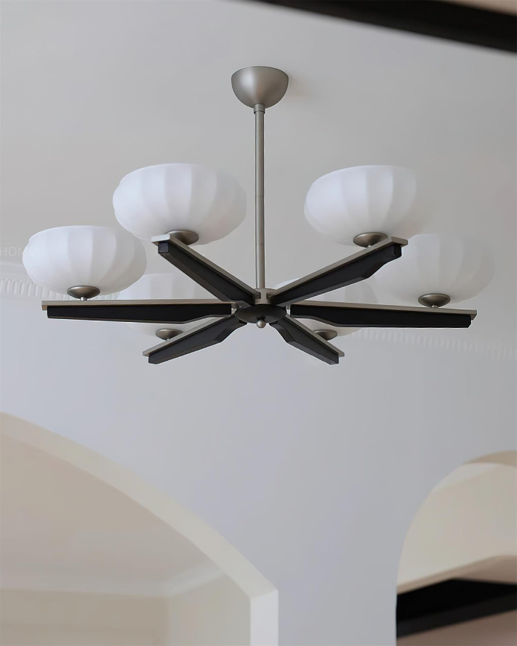 Lustre Bras en Bois de Noyer et Abat-jours en Verre Opale Style Mi-siècle - Neutralighting