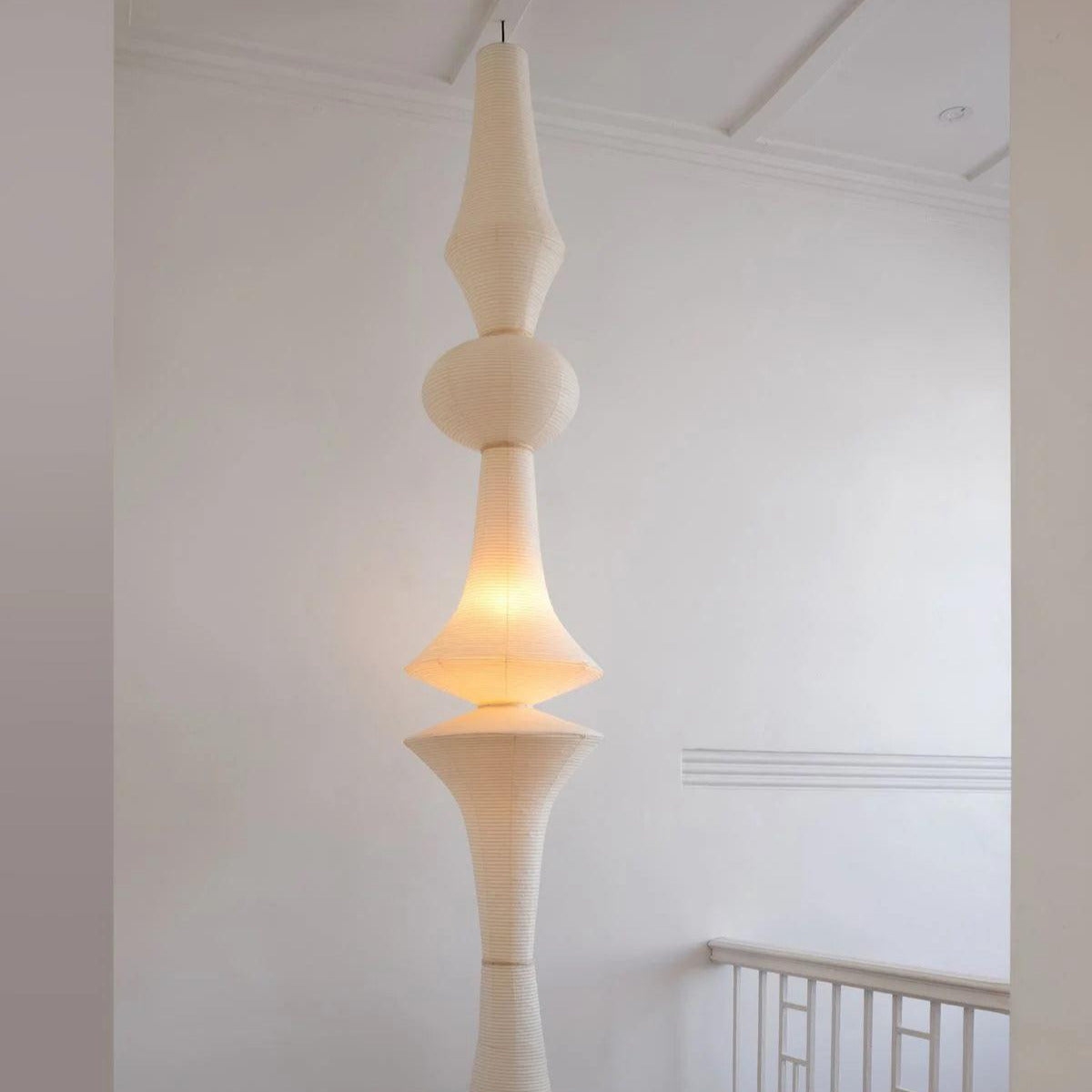 Faye Suspension Sculpturale Verticale en Papier - Neutralighting