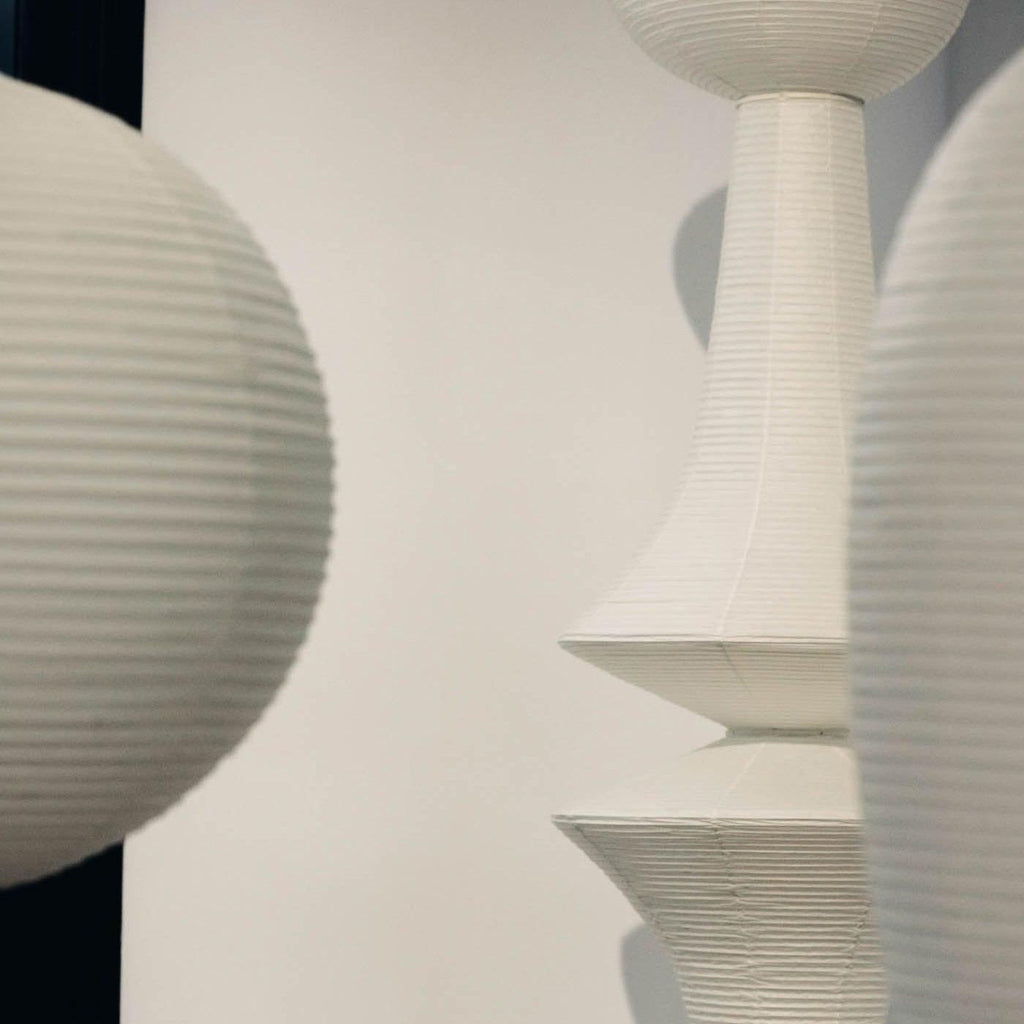 Faye Suspension Sculpturale Verticale en Papier - Neutralighting