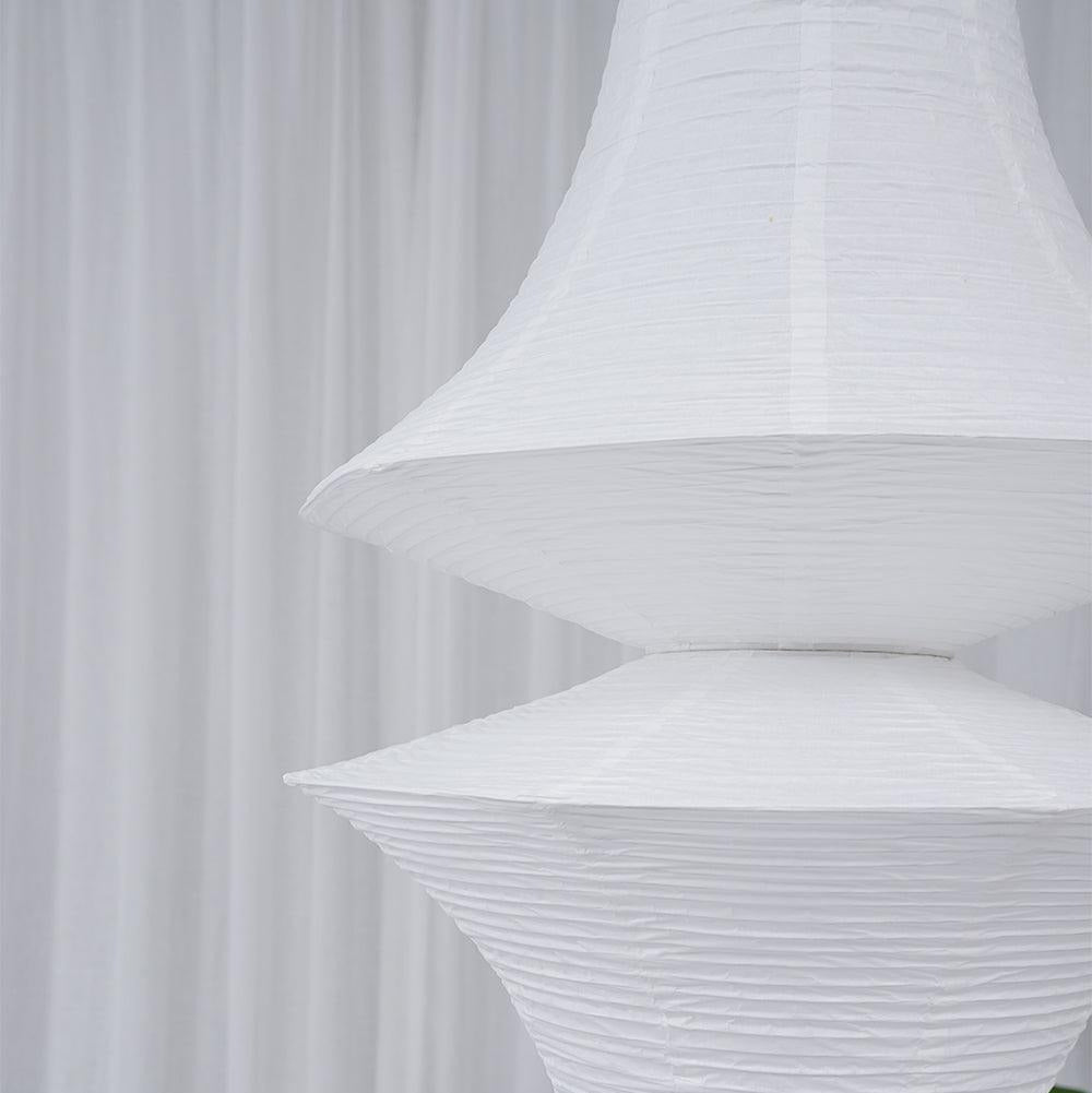 Faye Suspension Sculpturale Verticale en Papier - Neutralighting