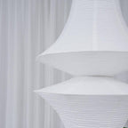 Faye Suspension Sculpturale Verticale en Papier - Neutralighting