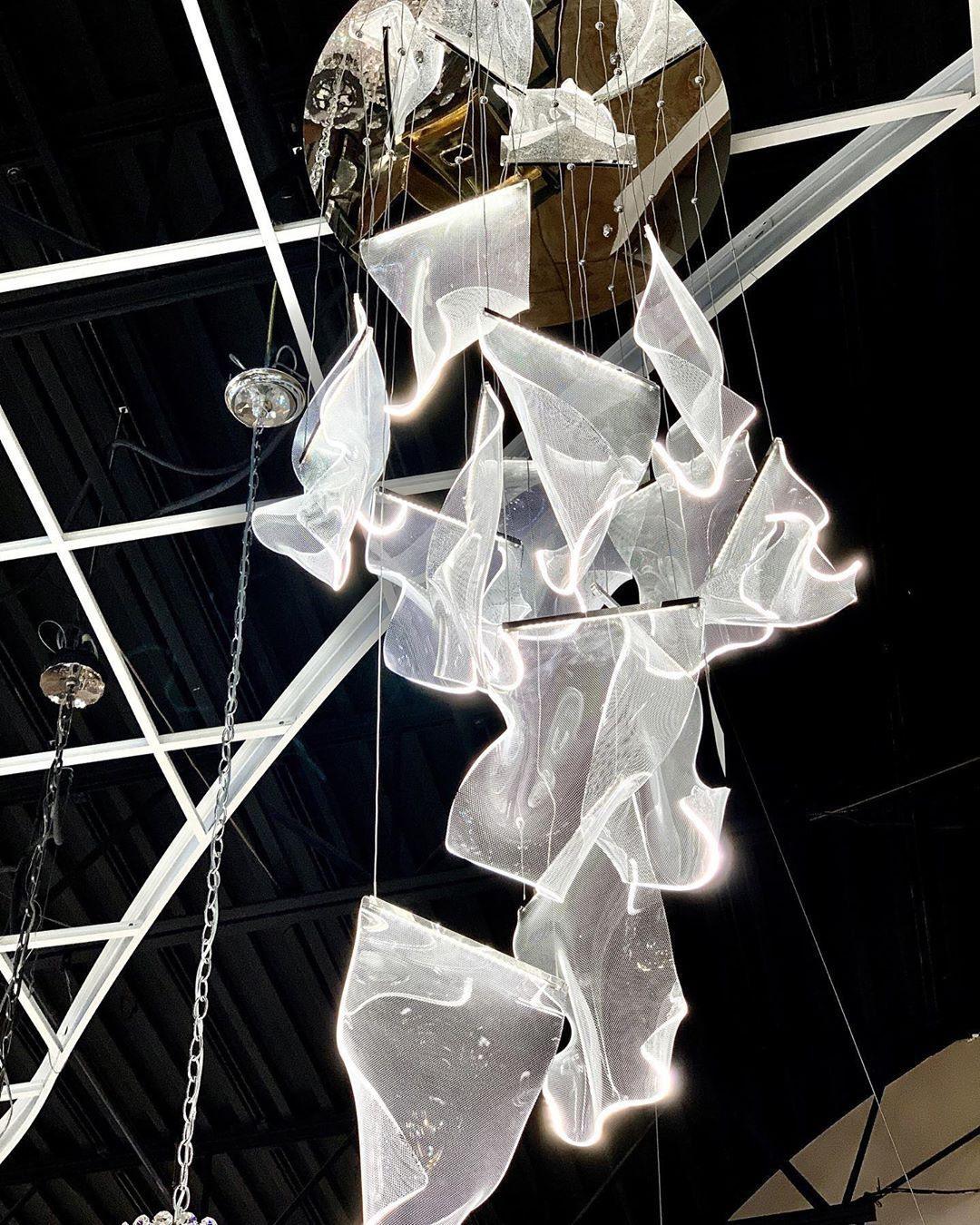 Lustra Chandelier Acrylic LED Abstract Floating - Neutralighting