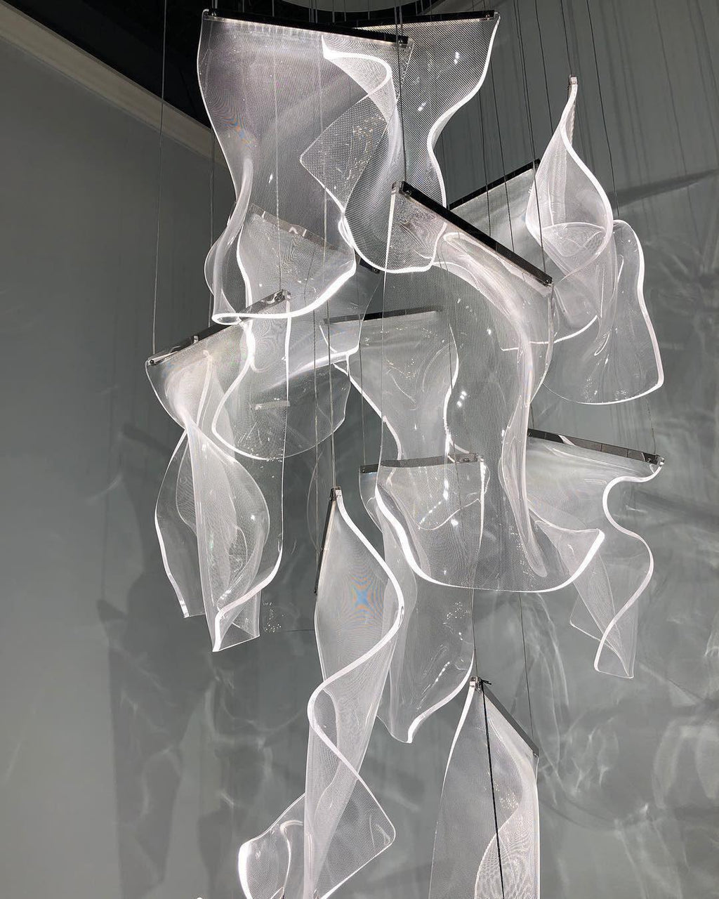 Lustra Chandelier Acrylic LED Abstract Floating - Neutralighting