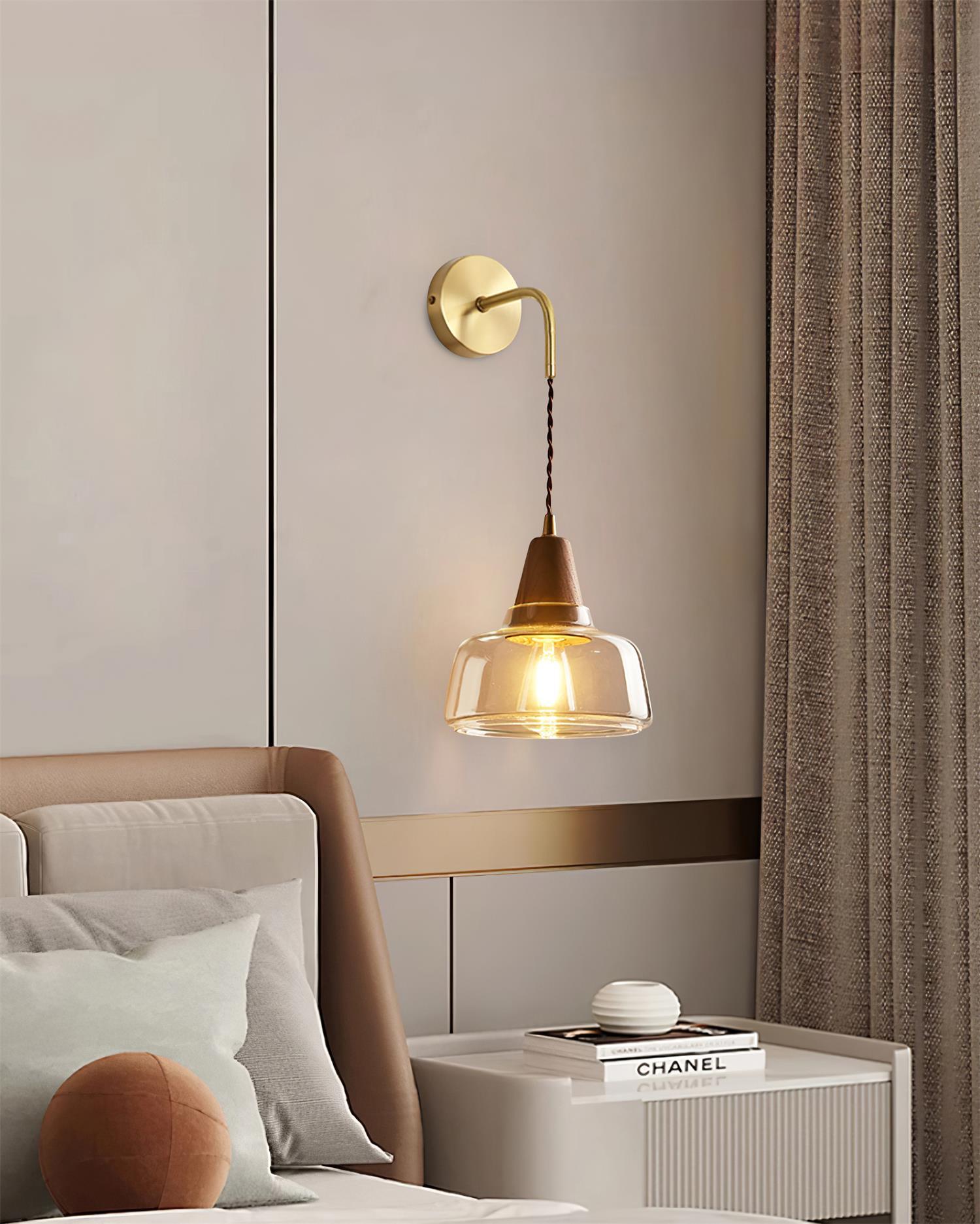Applique Murale Ambre Verre Ombre Conique Noyer - Neutralighting