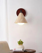 Riita Applique Murale en Travertin en Forme de Cone Triangulaire - Neutralighting