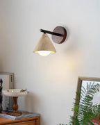 Riita Applique Murale en Travertin en Forme de Cone Triangulaire - Neutralighting