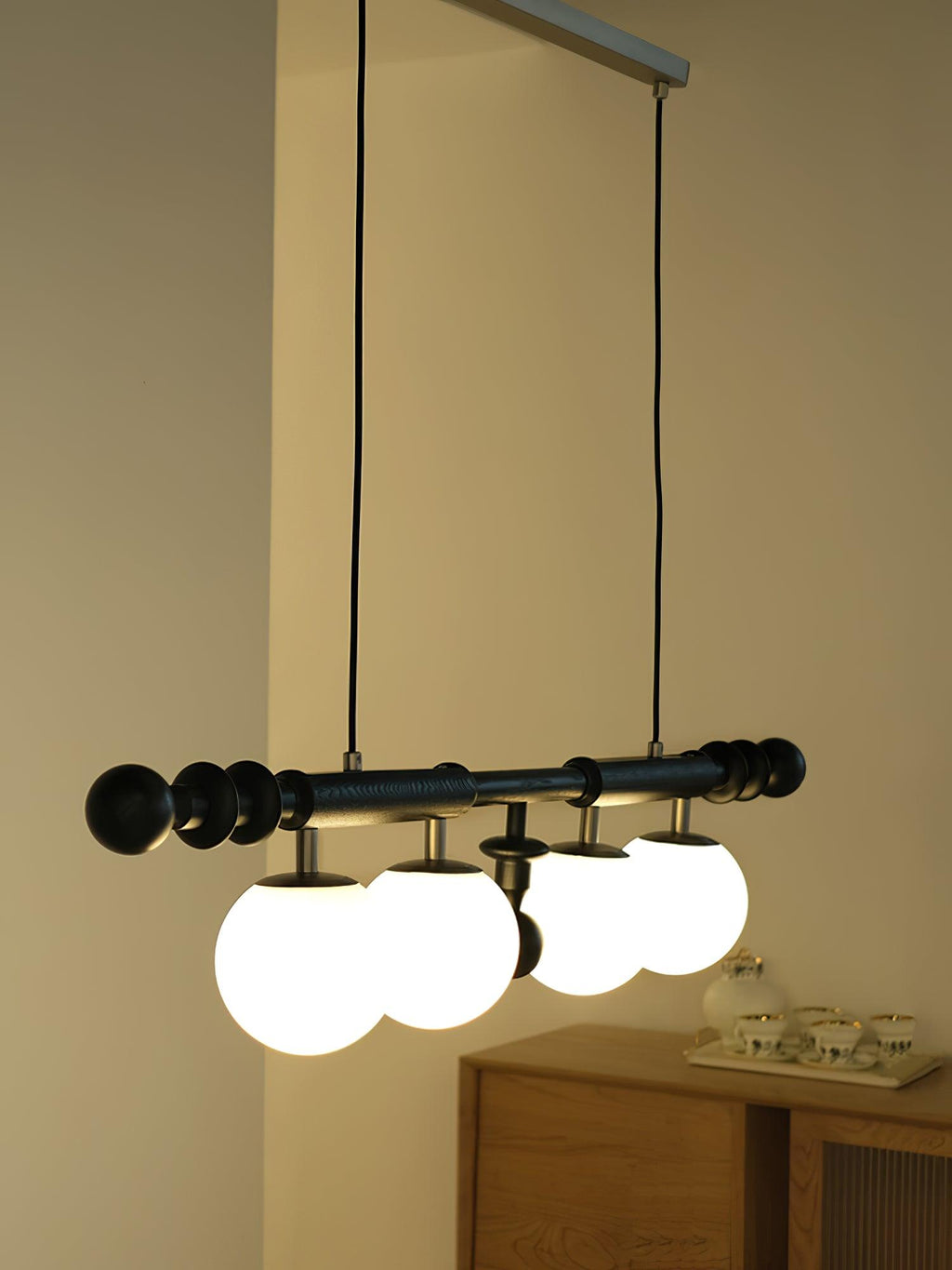 Lustra Chandelier Colonne Romaine Bois Verre - Neutralighting
