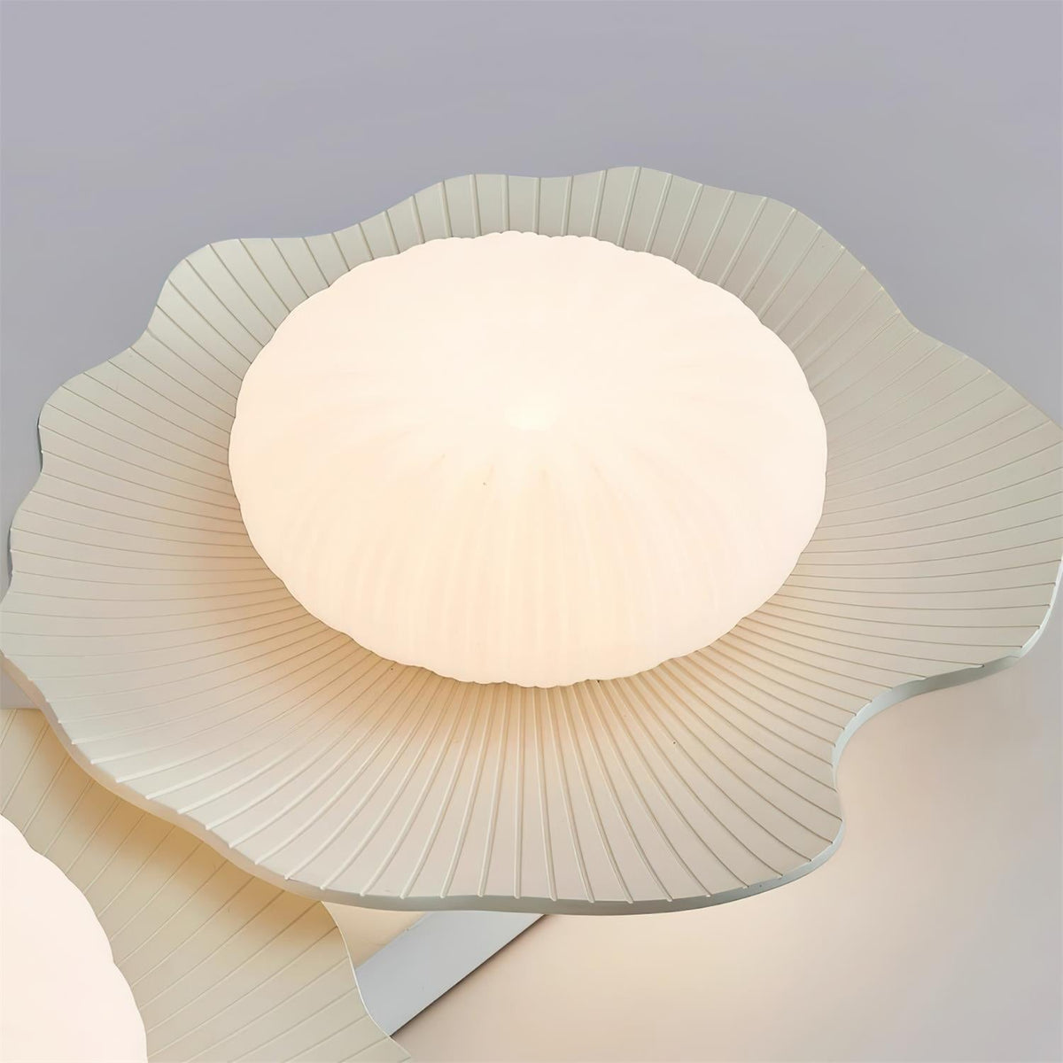 Virelli Lampe de Plafond Disque en Résine Découpé Intérieurs Ludiques - Neutralighting