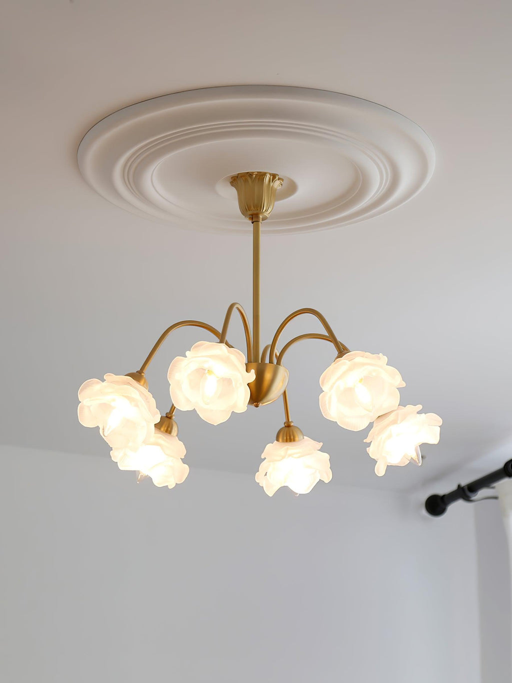 Lustra Chandelier Laiton Verre Rose Floral - Neutralighting