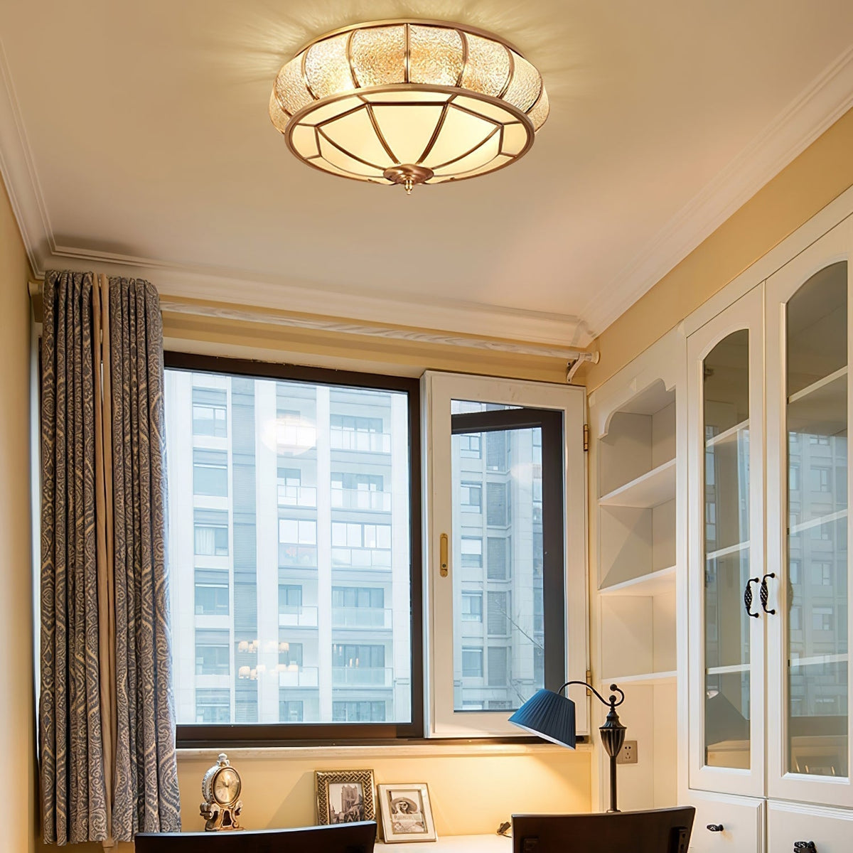 Zothaus Traditional Round Textured Glass Ceiling Light - Neutralighting