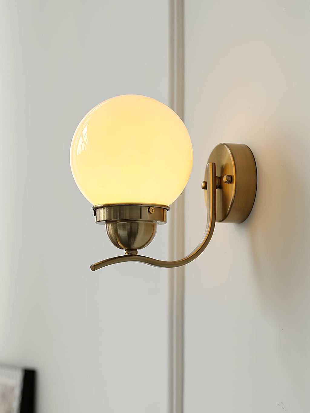 Avrinir Applique Murale en Verre Minimaliste Moderne - Neutralighting