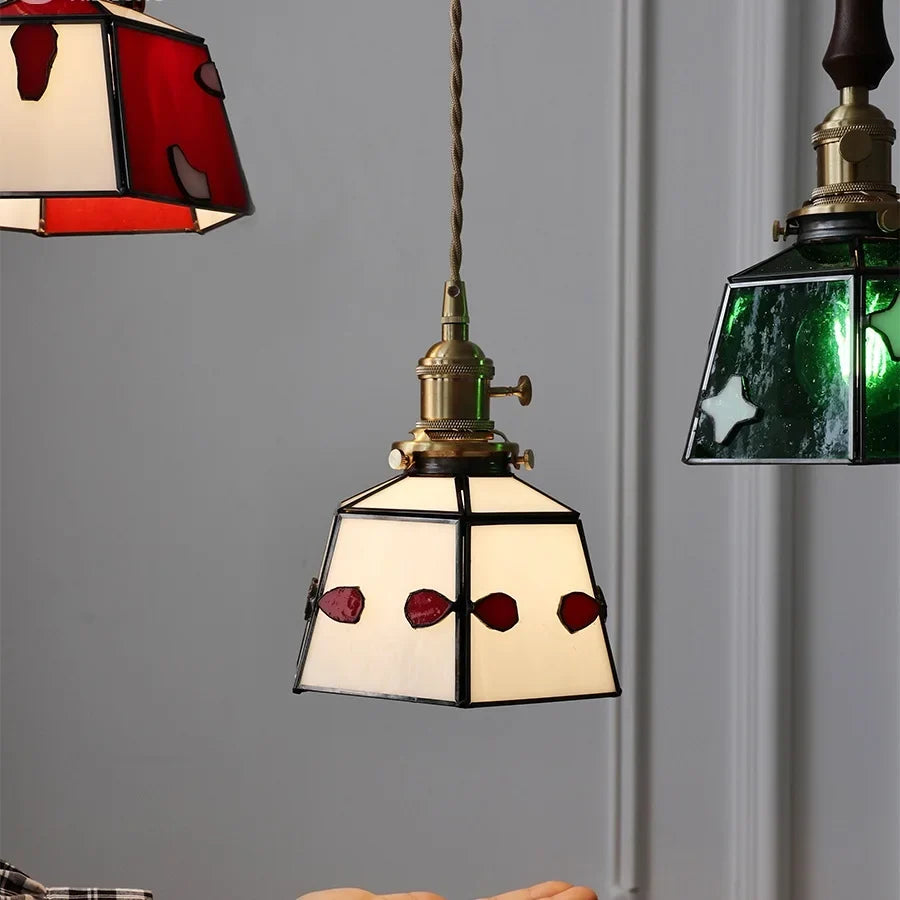 lampe à main vintage nordique avec verre coloré et cuivre