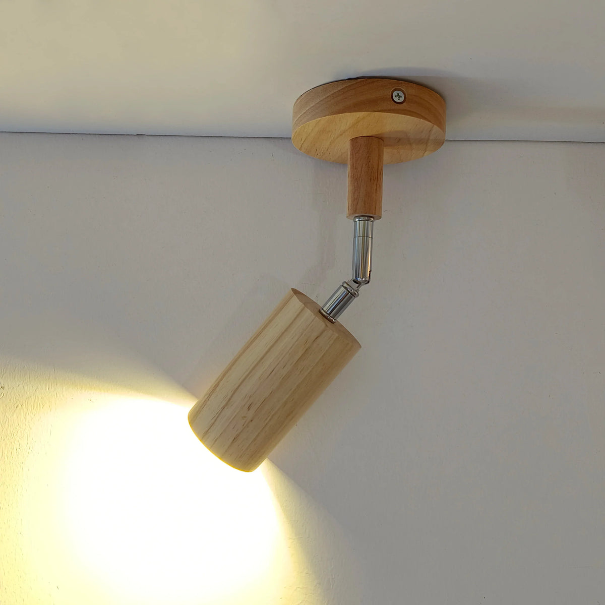 Plafonnier — LED moderne en bois avec projecteur sur rail