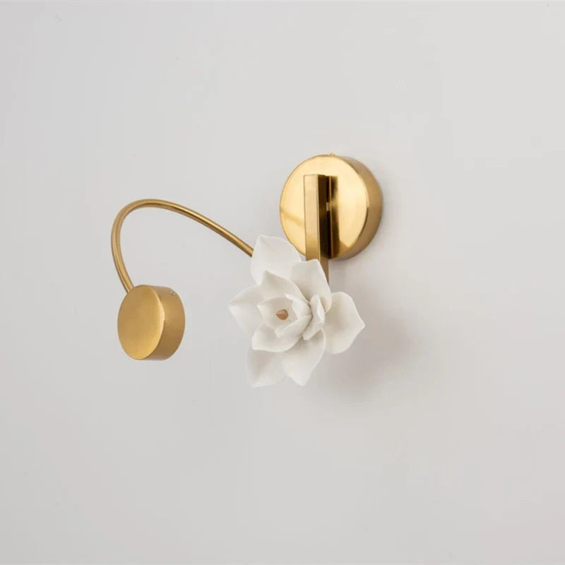 Applique murale à led lotus pour décoration intérieure moderne Isaline Élan en Céramique - Matière Délicate & Présence Singulière