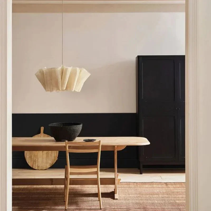 Suspension plissée en lin vintage abat-jour fait main style wabi sabi – Évarine Épure