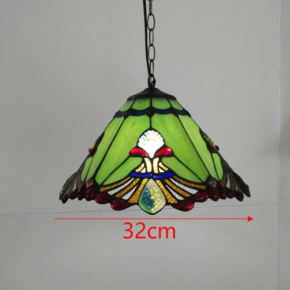 Lustre tiffany vitrail style méditerranéen pour intérieur élégant Héloïse Alizé en Verre - Reflets Délicats & Élégance Visuelle