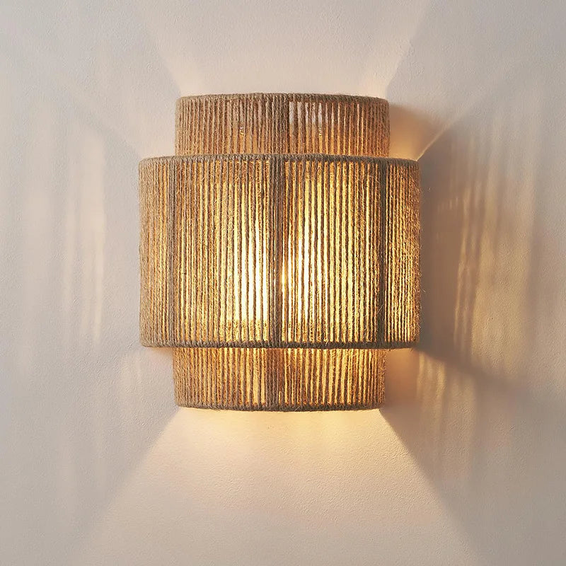 Lampe Japonaise Corde Samia Échappée - Une Note Singulière dans le Décor