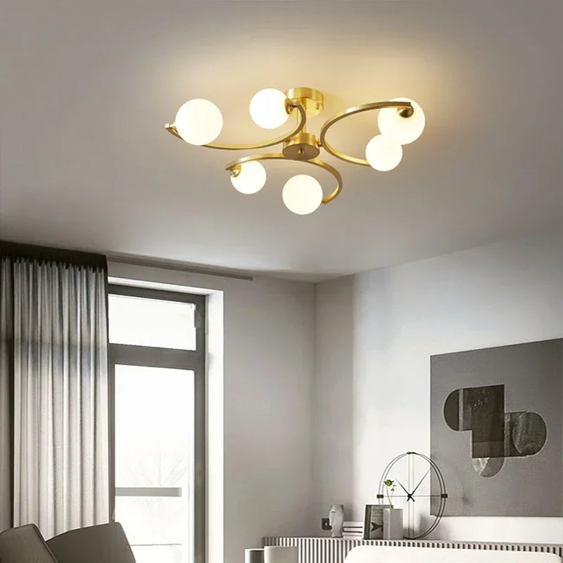 Plafonnier — Moderne en cuivre doré avec boule de verre et LED