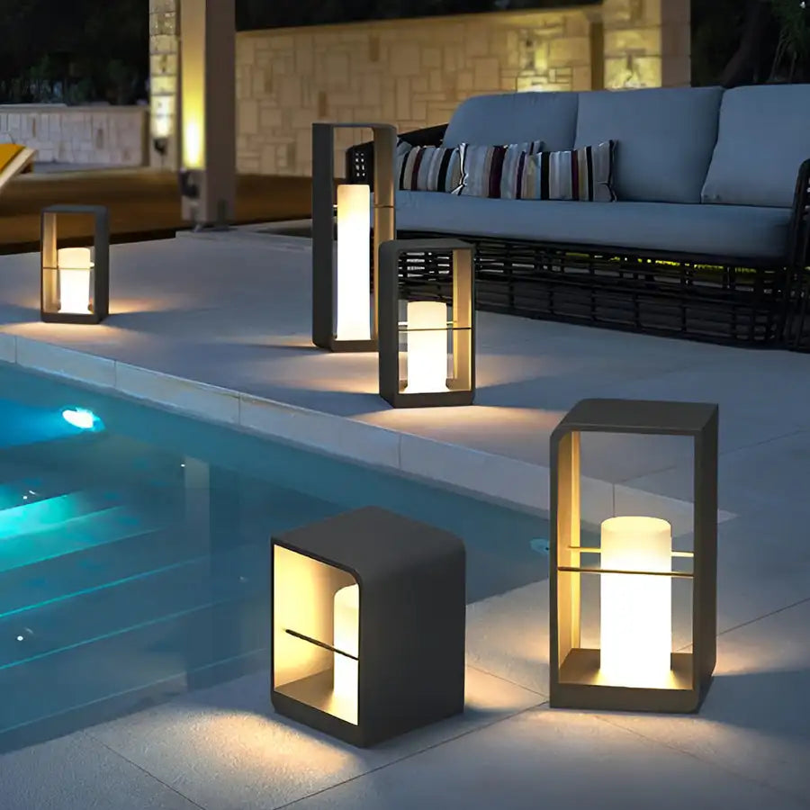 Lampadaire — De jardin moderne solaire LED clôture lumière IP54 extérieur étanche ambiance éclairage pelouse lumières Villa cour décor lampadaires