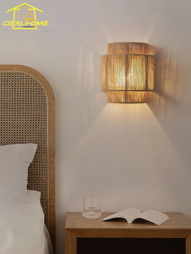 Applique murale — Japonaise rétro en rotin tissé pour intérieur moderne