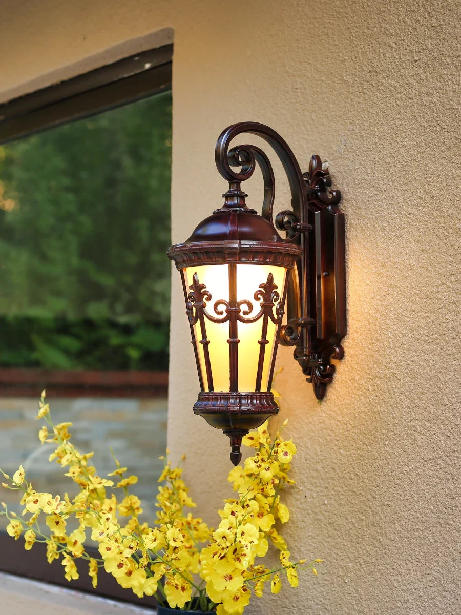 Applique murale — Extérieure rétro européenne étanche pour jardin et balcon