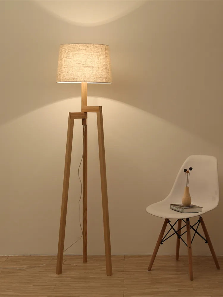Lampadaire — Sur pied pour salon Vintage lampadaire en bois pied pour étude chambre chevet éclairage LED trépied lampe sur pied