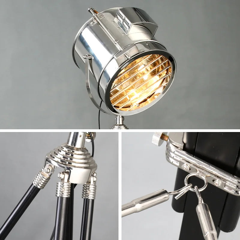 Lampadaire — Trépied industriel en bois pour intérieur moderne