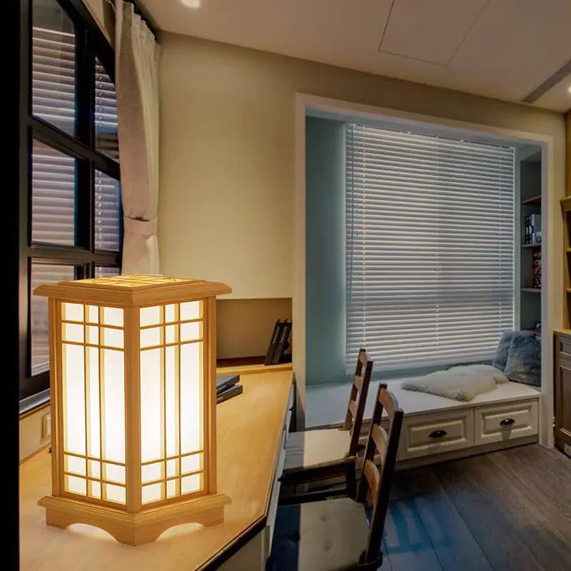 Lampe Japonaise en Bois Luminaire Étienne Orée - Une Touche Naturelle dans le Décor