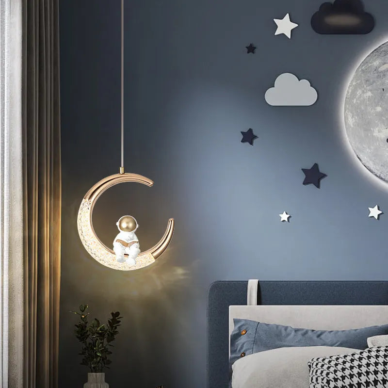 Lustre — Chambre d'enfant lustre de chevet moderne minimaliste lumière de luxe dessin animé garçon fille chambre lune lampe astronaute petit lustre