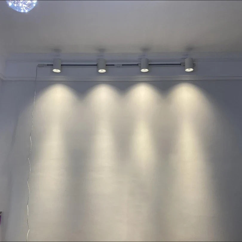Spot — LED de suivi pour éclairage intérieur moderne