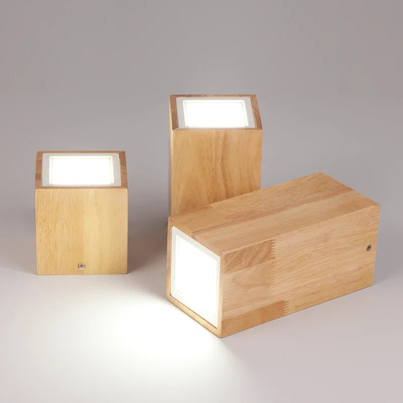 Lampe plafonnier moderne bois surface Milène Silhouette - Une Présence Naturelle Apaisante