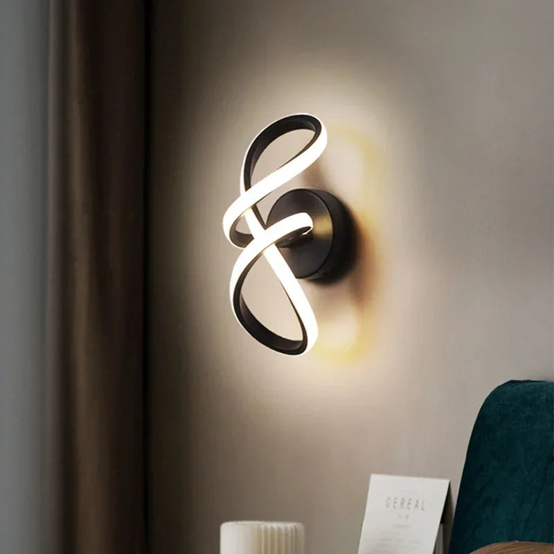 Plafonnier led moderne minimaliste pour allée entrée et escalier Bérénice Virgule - Une Présence Sobre et Élégante