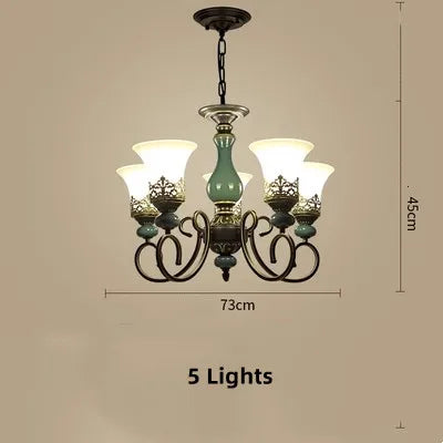 Lustre — Classique antique en céramique et verre vintage