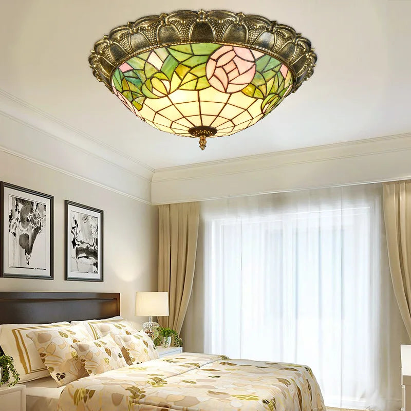 Plafonnier led vitrail classique pour éclairage intérieur décoratif Léopold Matin en Verre - Jeux de Reflets & Harmonie Intérieure