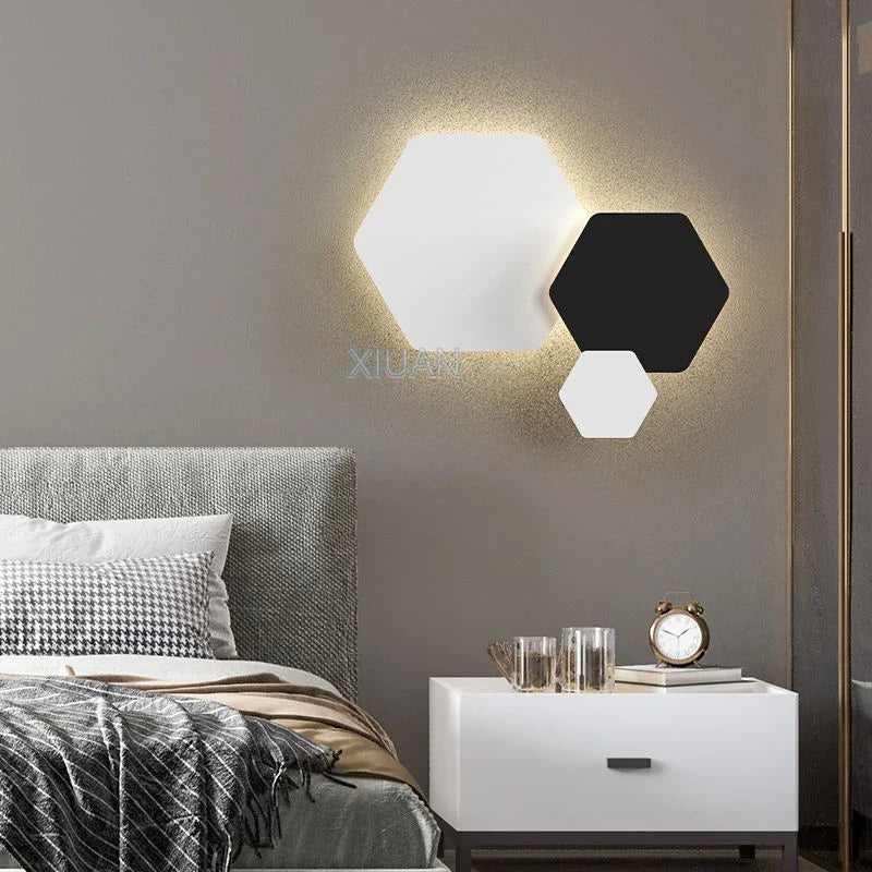 lampe de chevet moderne aux formes géométriques variées