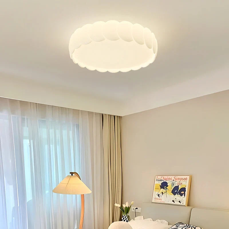 Plafonnier cercle décoration éclairage simple design élégant moderne Ulysse Éveil - Présence Moderne & Harmonie Intérieure
