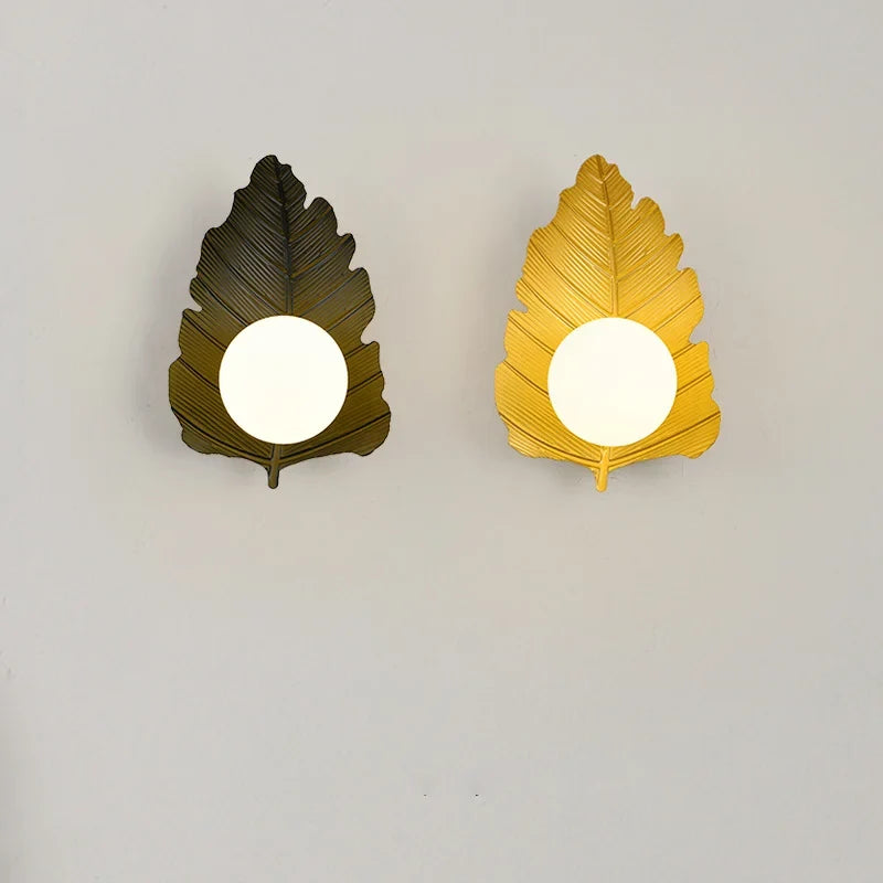 Applique murale design moderne pour éclairage décoratif intérieur Iris Aube - Une Note Actuelle dans le Décor