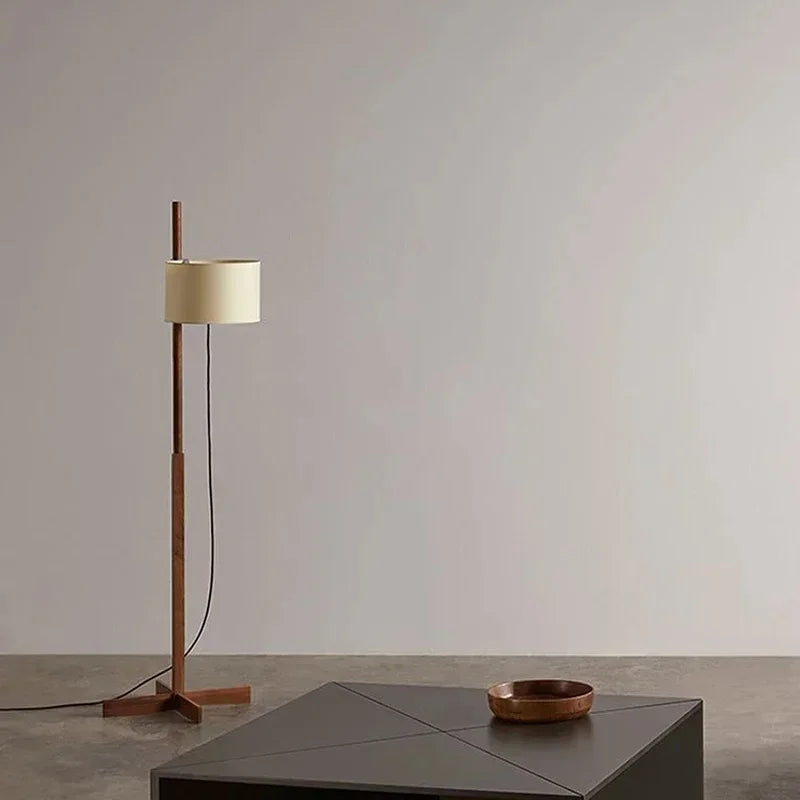 lampe de sol en bois massif abat-jour tissu nordique décoration intérieure