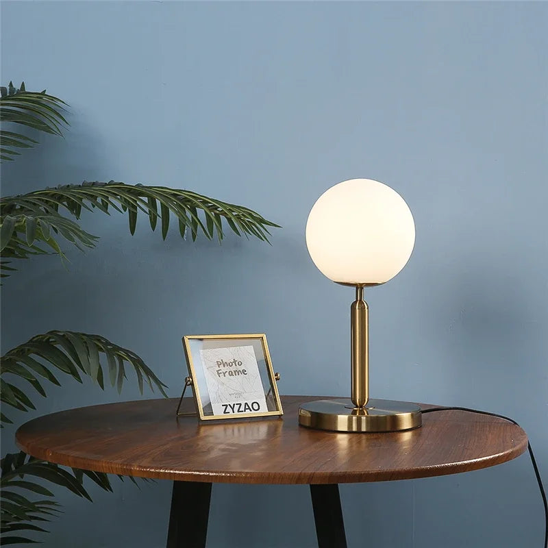 Lampe à poser — De table moderne créative en verre LED nordique