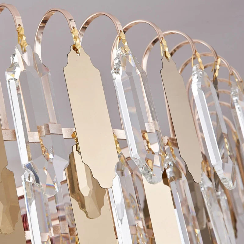 Lustre — Moderne en cristal doré à LED design élégant pour intérieur