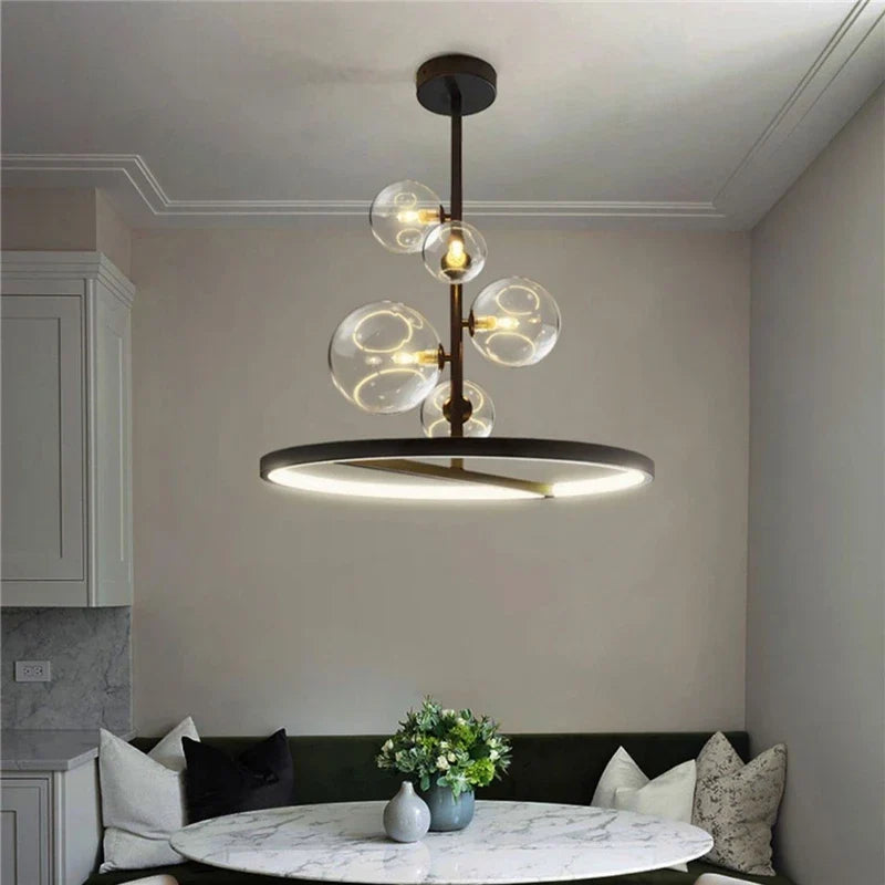 Lustre — Moderne en verre transparent avec bulles en métal